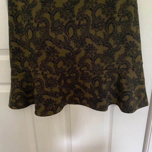 Pretty Paisley Dress - Picture 7 of 11